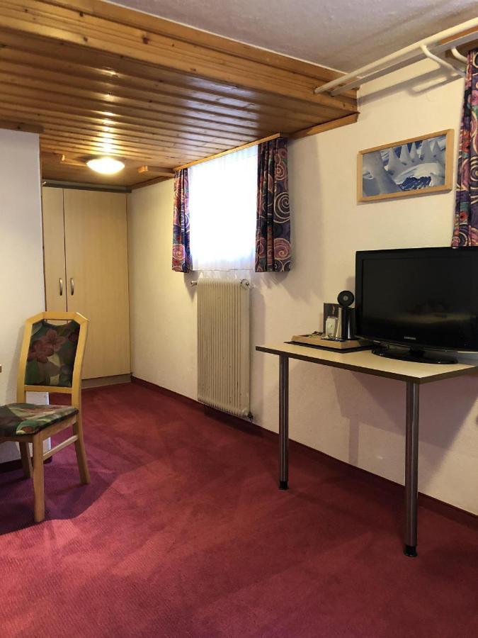 Hotel Idhof ايشجل المظهر الخارجي الصورة
