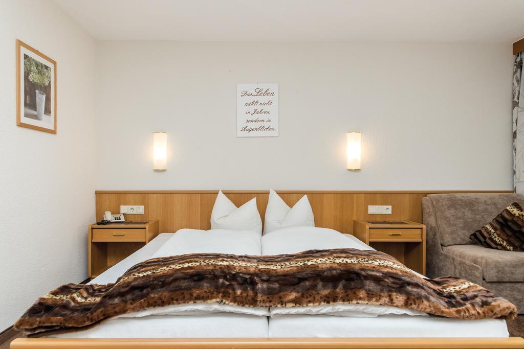 Hotel Idhof ايشجل المظهر الخارجي الصورة