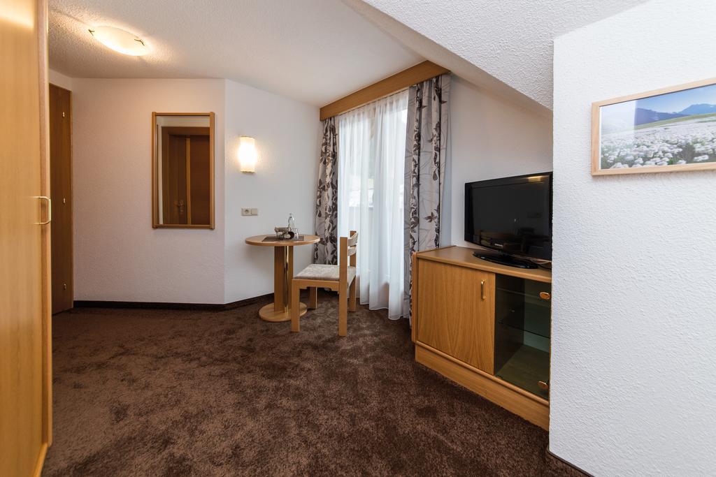 Hotel Idhof ايشجل المظهر الخارجي الصورة
