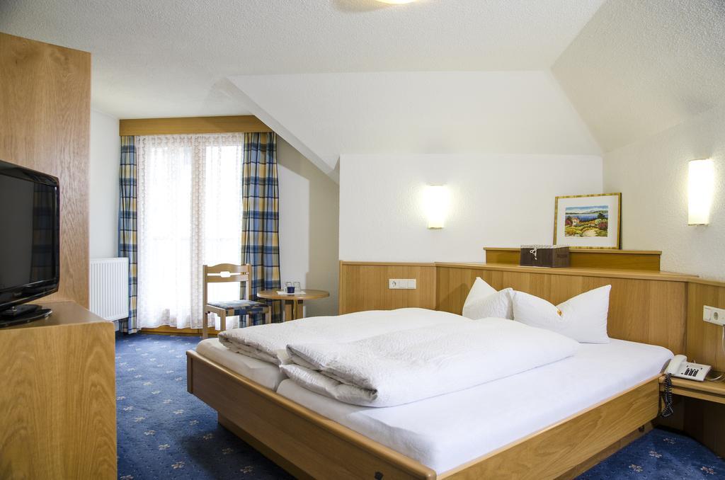 Hotel Idhof ايشجل المظهر الخارجي الصورة