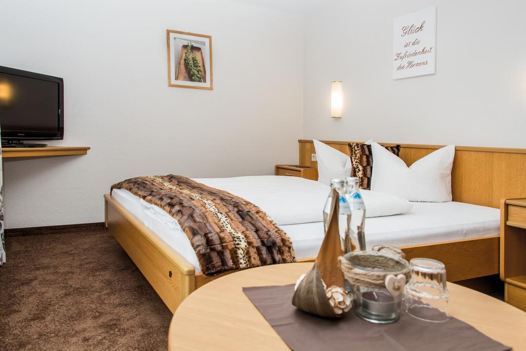 Hotel Idhof ايشجل المظهر الخارجي الصورة
